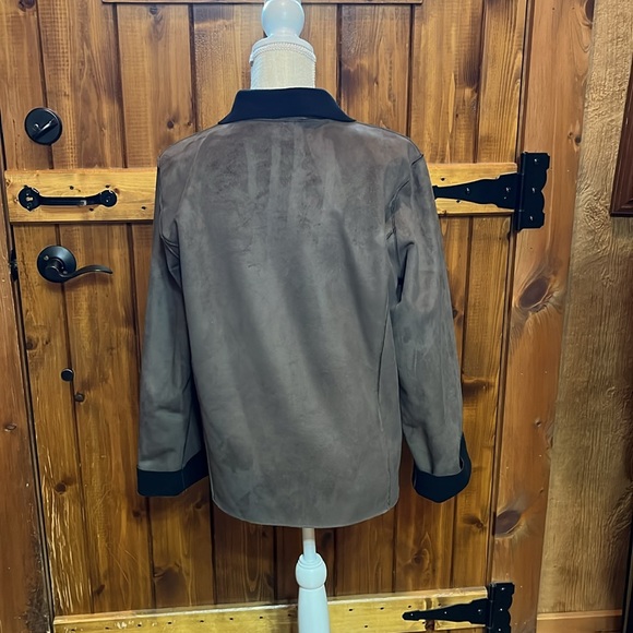 Chico’s size 1 equivalent to size 3 probably. Brown and black casual jacket - Picture 2 of 5